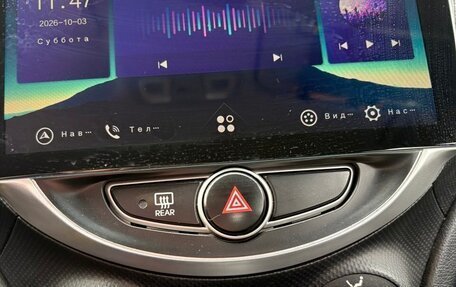 Hyundai Solaris II рестайлинг, 2013 год, 800 000 рублей, 13 фотография