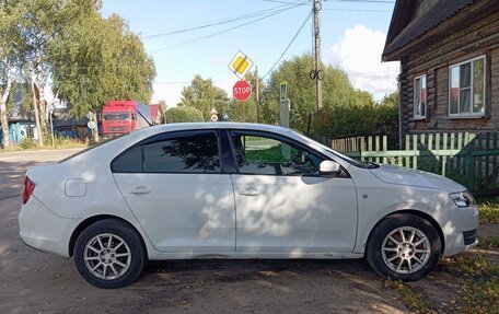 Skoda Rapid I, 2015 год, 500 000 рублей, 2 фотография