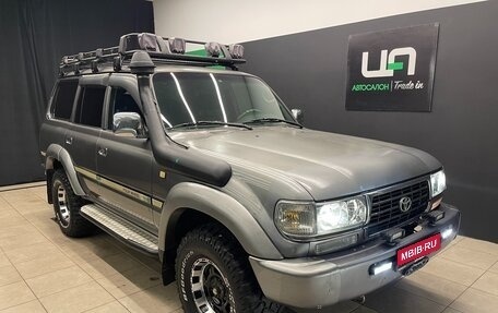 Toyota Land Cruiser 80 рестайлинг, 1995 год, 1 990 000 рублей, 1 фотография