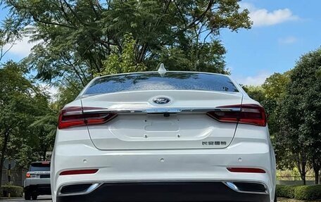 Ford Escort, 2022 год, 910 000 рублей, 5 фотография