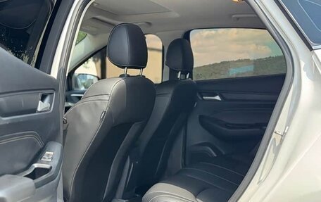 Ford Escort, 2022 год, 910 000 рублей, 11 фотография