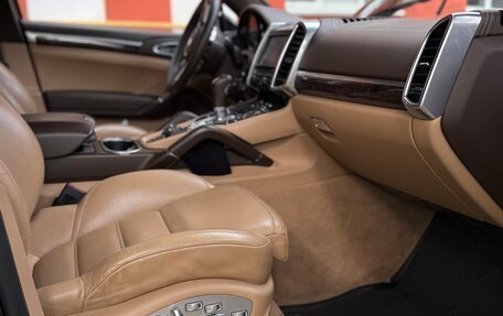 Porsche Cayenne III, 2015 год, 3 850 000 рублей, 16 фотография