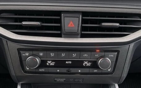 SEAT Arona I, 2022 год, 1 572 000 рублей, 11 фотография