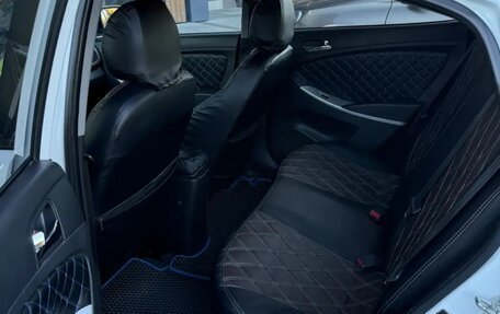 Hyundai Solaris II рестайлинг, 2014 год, 640 000 рублей, 4 фотография