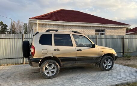Chevrolet Niva I рестайлинг, 2005 год, 220 000 рублей, 2 фотография