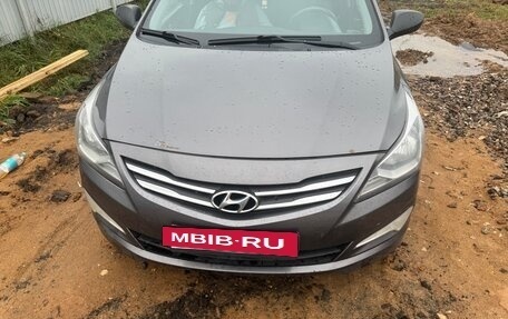 Hyundai Solaris II рестайлинг, 2015 год, 780 000 рублей, 13 фотография