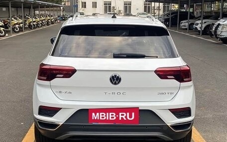 Volkswagen T-Roc I, 2023 год, 1 260 666 рублей, 5 фотография