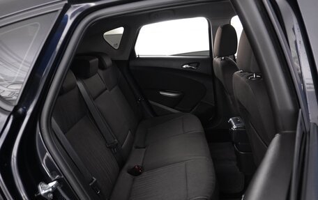 Opel Astra J, 2010 год, 849 077 рублей, 9 фотография