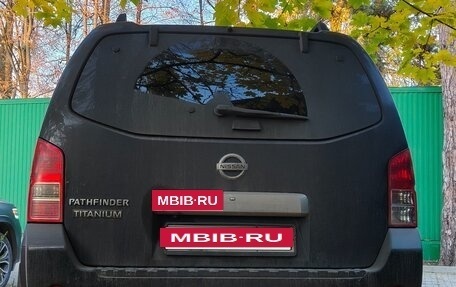 Nissan Pathfinder, 2011 год, 1 800 000 рублей, 4 фотография
