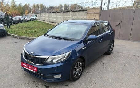 KIA Rio III рестайлинг, 2016 год, 1 000 000 рублей, 2 фотография