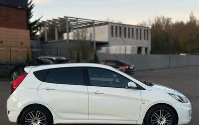 Hyundai Solaris II рестайлинг, 2012 год, 590 000 рублей, 1 фотография