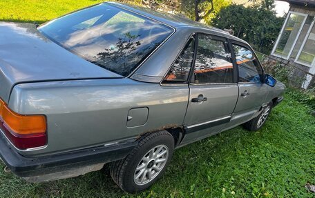 Audi 100, 1986 год, 135 000 рублей, 2 фотография