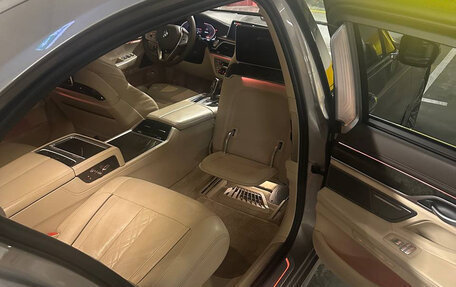 BMW 7 серия, 2021 год, 7 100 000 рублей, 3 фотография