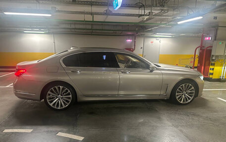 BMW 7 серия, 2021 год, 7 100 000 рублей, 4 фотография