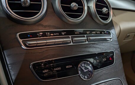 Mercedes-Benz C-Класс, 2017 год, 2 700 000 рублей, 21 фотография
