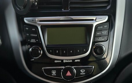 Hyundai Solaris II рестайлинг, 2012 год, 590 000 рублей, 9 фотография