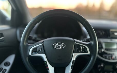 Hyundai Solaris II рестайлинг, 2012 год, 590 000 рублей, 10 фотография