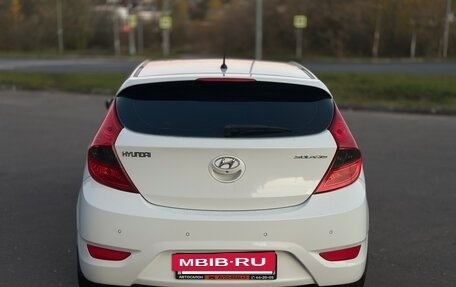 Hyundai Solaris II рестайлинг, 2012 год, 590 000 рублей, 15 фотография