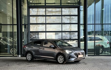 Hyundai Solaris II рестайлинг, 2021 год, 1 550 000 рублей, 1 фотография