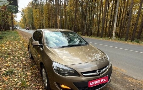 Opel Astra J, 2013 год, 830 000 рублей, 13 фотография