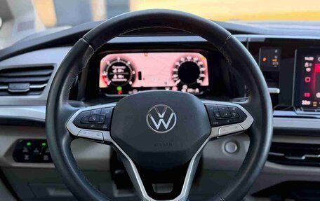 Volkswagen Multivan, 2023 год, 5 190 000 рублей, 13 фотография