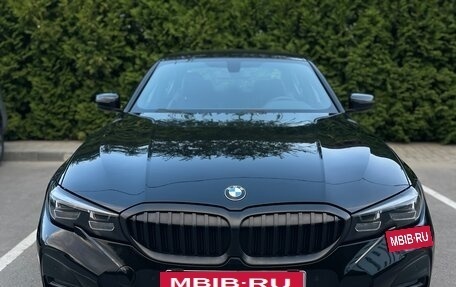 BMW 3 серия, 2019 год, 2 650 000 рублей, 16 фотография