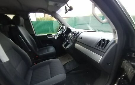 Volkswagen Multivan T5, 2012 год, 2 300 000 рублей, 10 фотография