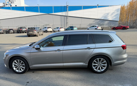 Volkswagen Passat B8 рестайлинг, 2015 год, 1 390 000 рублей, 10 фотография