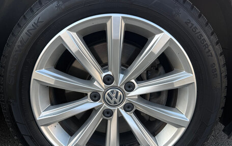 Volkswagen Passat B8 рестайлинг, 2015 год, 1 390 000 рублей, 16 фотография