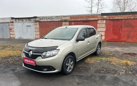 Renault Logan II, 2016 год, 500 000 рублей, 4 фотография
