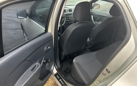 Renault Logan II, 2016 год, 500 000 рублей, 7 фотография