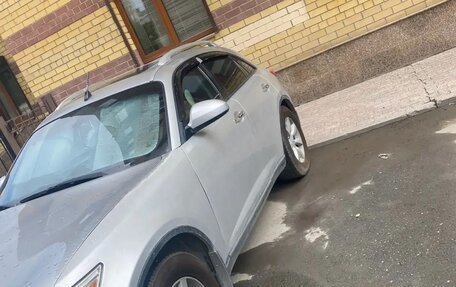 Infiniti FX I, 2003 год, 710 000 рублей, 9 фотография
