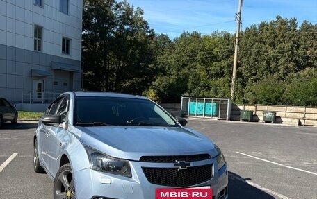 Chevrolet Cruze II, 2011 год, 670 000 рублей, 2 фотография