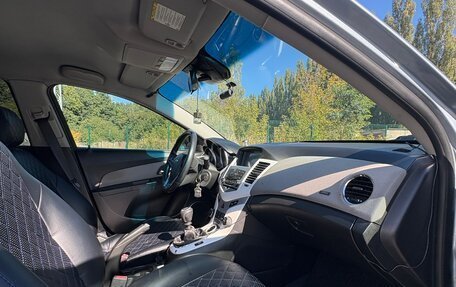 Chevrolet Cruze II, 2011 год, 670 000 рублей, 14 фотография