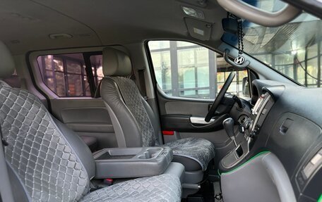 Hyundai Grand Starex Grand Starex I рестайлинг 2, 2011 год, 1 590 000 рублей, 4 фотография