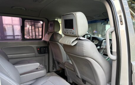 Hyundai Grand Starex Grand Starex I рестайлинг 2, 2011 год, 1 590 000 рублей, 8 фотография