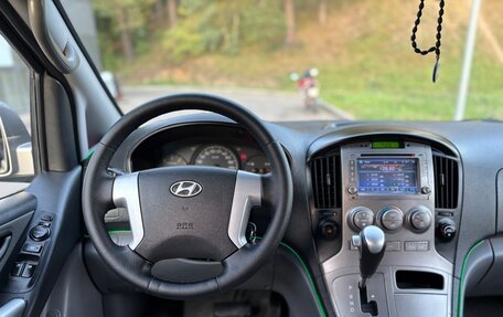 Hyundai Grand Starex Grand Starex I рестайлинг 2, 2011 год, 1 590 000 рублей, 14 фотография