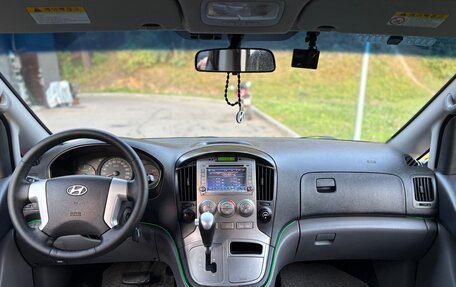 Hyundai Grand Starex Grand Starex I рестайлинг 2, 2011 год, 1 590 000 рублей, 15 фотография