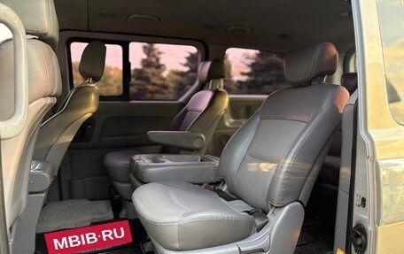 Hyundai Grand Starex Grand Starex I рестайлинг 2, 2011 год, 1 590 000 рублей, 19 фотография