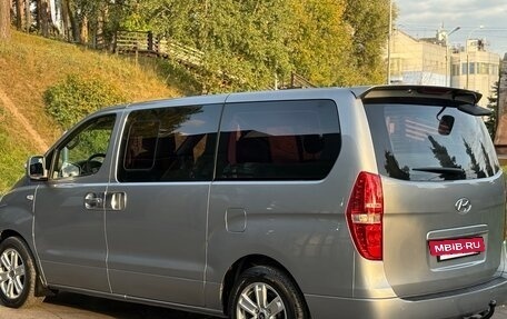 Hyundai Grand Starex Grand Starex I рестайлинг 2, 2011 год, 1 590 000 рублей, 28 фотография