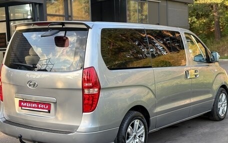 Hyundai Grand Starex Grand Starex I рестайлинг 2, 2011 год, 1 590 000 рублей, 25 фотография