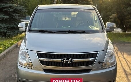 Hyundai Grand Starex Grand Starex I рестайлинг 2, 2011 год, 1 590 000 рублей, 31 фотография