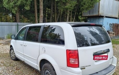 Chrysler Town & Country V рестайлинг, 2009 год, 850 000 рублей, 5 фотография