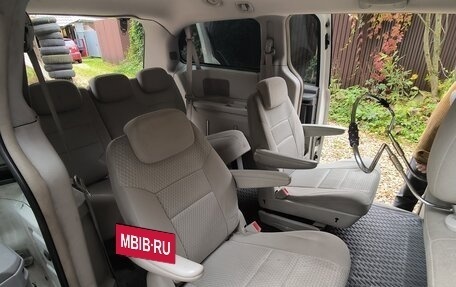 Chrysler Town & Country V рестайлинг, 2009 год, 850 000 рублей, 11 фотография