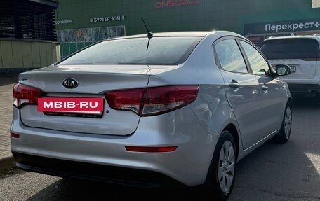 KIA Rio III рестайлинг, 2015 год, 950 000 рублей, 3 фотография