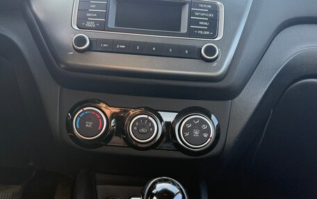 KIA Rio III рестайлинг, 2015 год, 950 000 рублей, 14 фотография