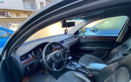 Skoda Superb III рестайлинг, 2012 год, 698 000 рублей, 5 фотография