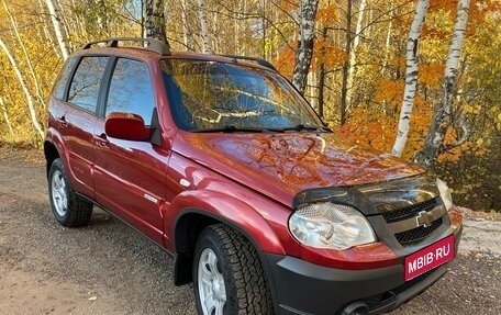 Chevrolet Niva I рестайлинг, 2011 год, 459 000 рублей, 1 фотография
