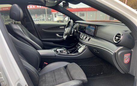 Mercedes-Benz E-Класс, 2016 год, 3 290 000 рублей, 16 фотография