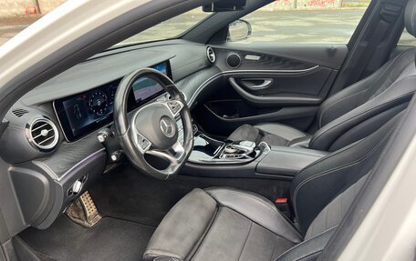 Mercedes-Benz E-Класс, 2016 год, 3 290 000 рублей, 12 фотография